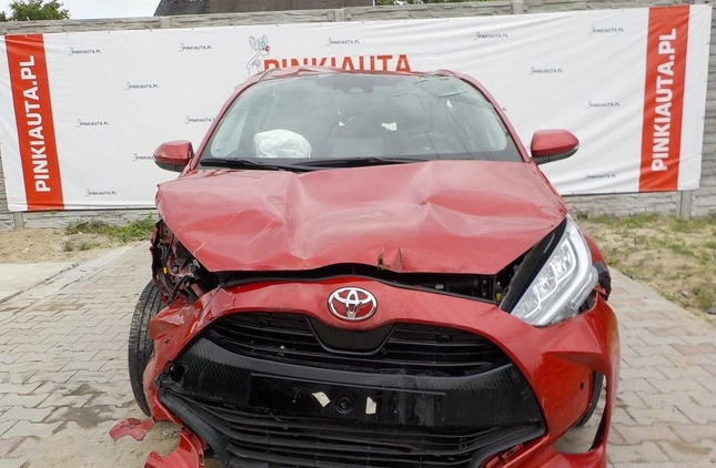 Toyota Yaris cena 14900 przebieg: 8000, rok produkcji 2022 z Wolin małe 211